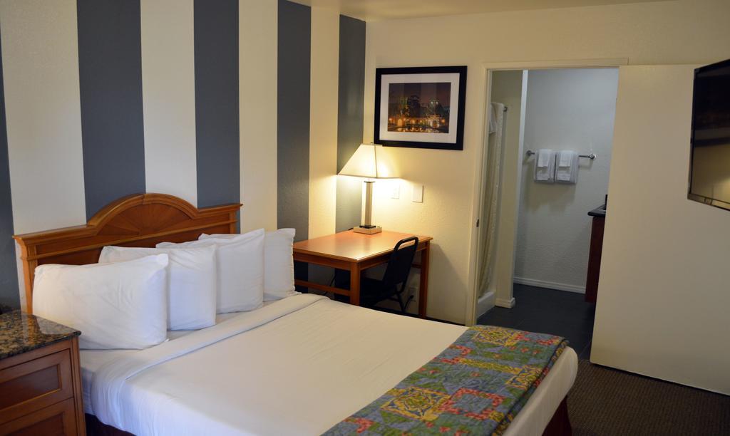 West Park Inn- Extended Stay / Weekly Rates Available San Diego Room photo